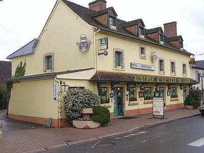 Logis Auberge A La Tete De Lard La Ferte-Imbault Exterior photo